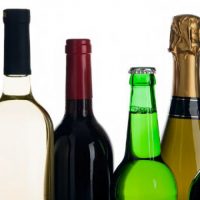 Есть ли у ИП право продавать алкоголь?